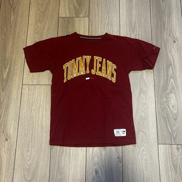 Tommy Hilfiger Graphic T-Shirt - Picture 1 of 1